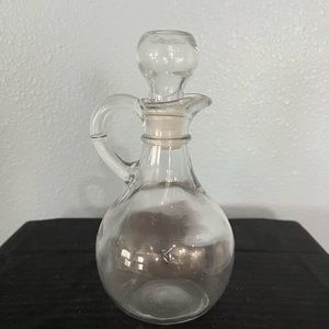 Glass cruet with stopper (Anchor Hocking)